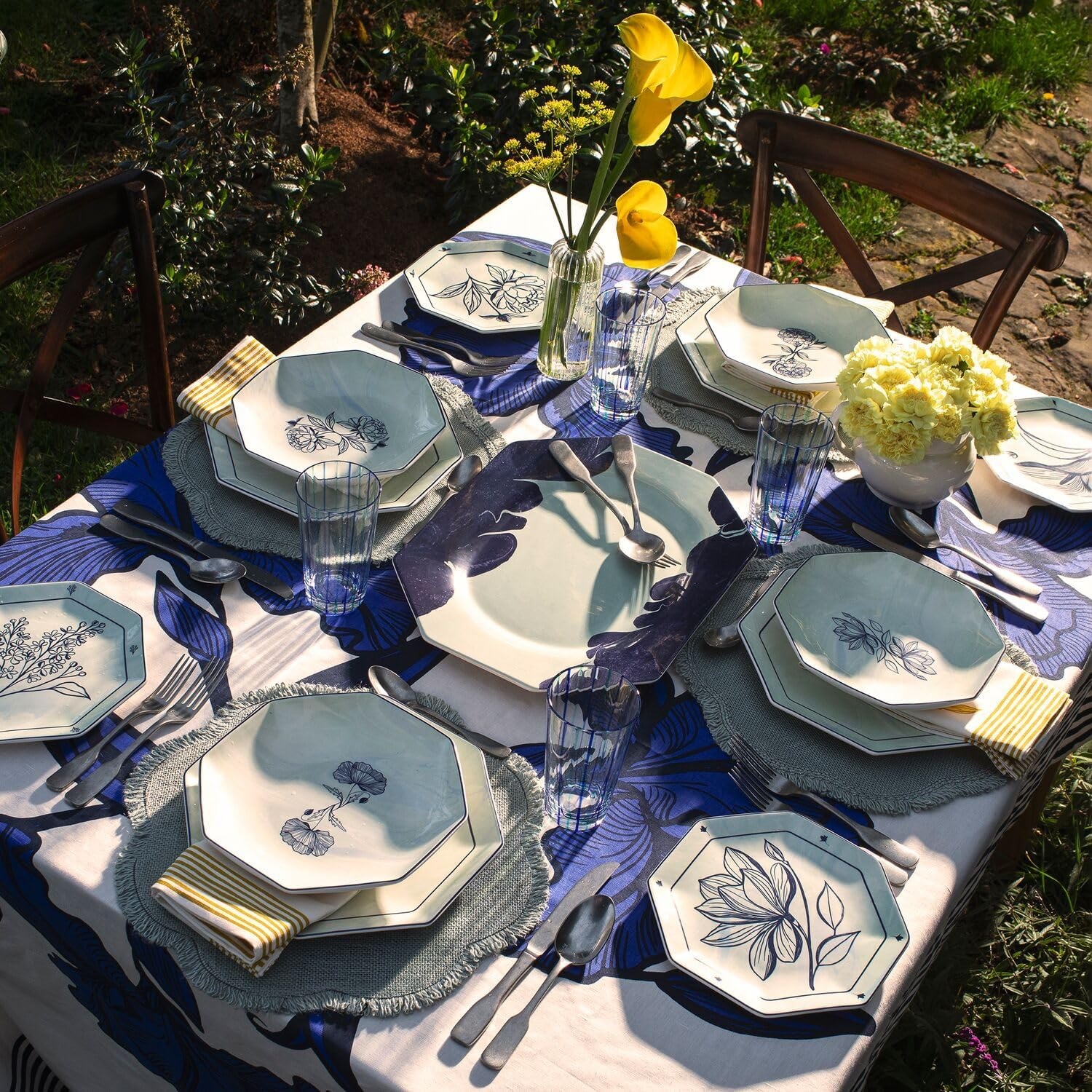 image:imageSur La Table Mariana Velsquez x Iris Tablecloth 70 x 120 Blue