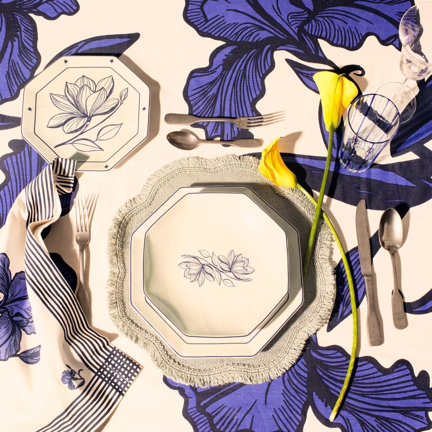 image:imageSur La Table Mariana Velsquez x Iris Tablecloth 70 x 120 Blue