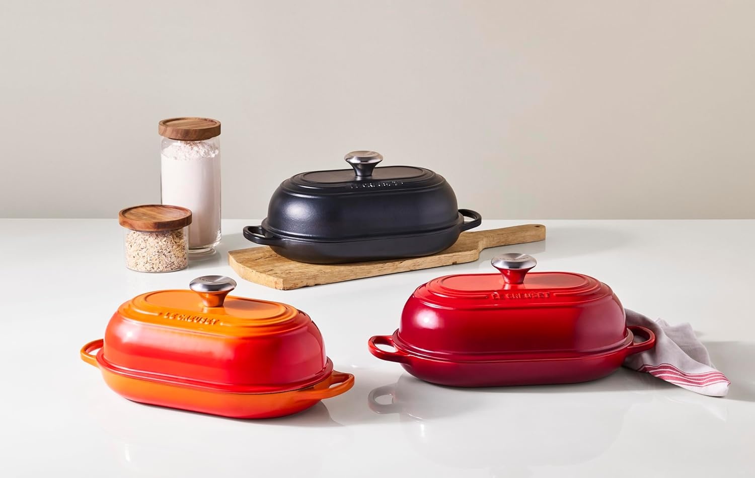 image:imageLe Creuset Enameled Cast Iron Signature Round Bread Oven 95 inch WhiteOlive