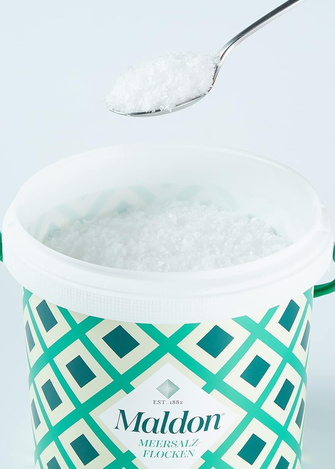 image:imageMaldon Salt Sea Salt Flakes 85 oz 240 g Kosher Natural Unique Gourmet Pyramid Shaped Salt Flakes Perfect for a Wide Range of Dishes HandHarvested for Four Generations Packaging May vary494 Ounce Pack of 2