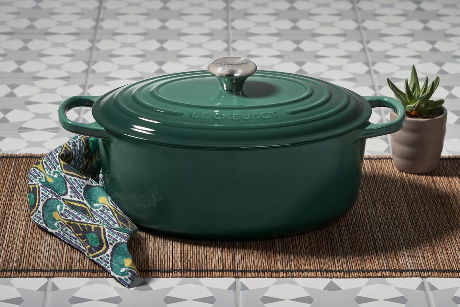 image:imageLe Creuset Enameled Cast Iron Signature Oval Dutch Oven 8 qt WhiteArtichaut