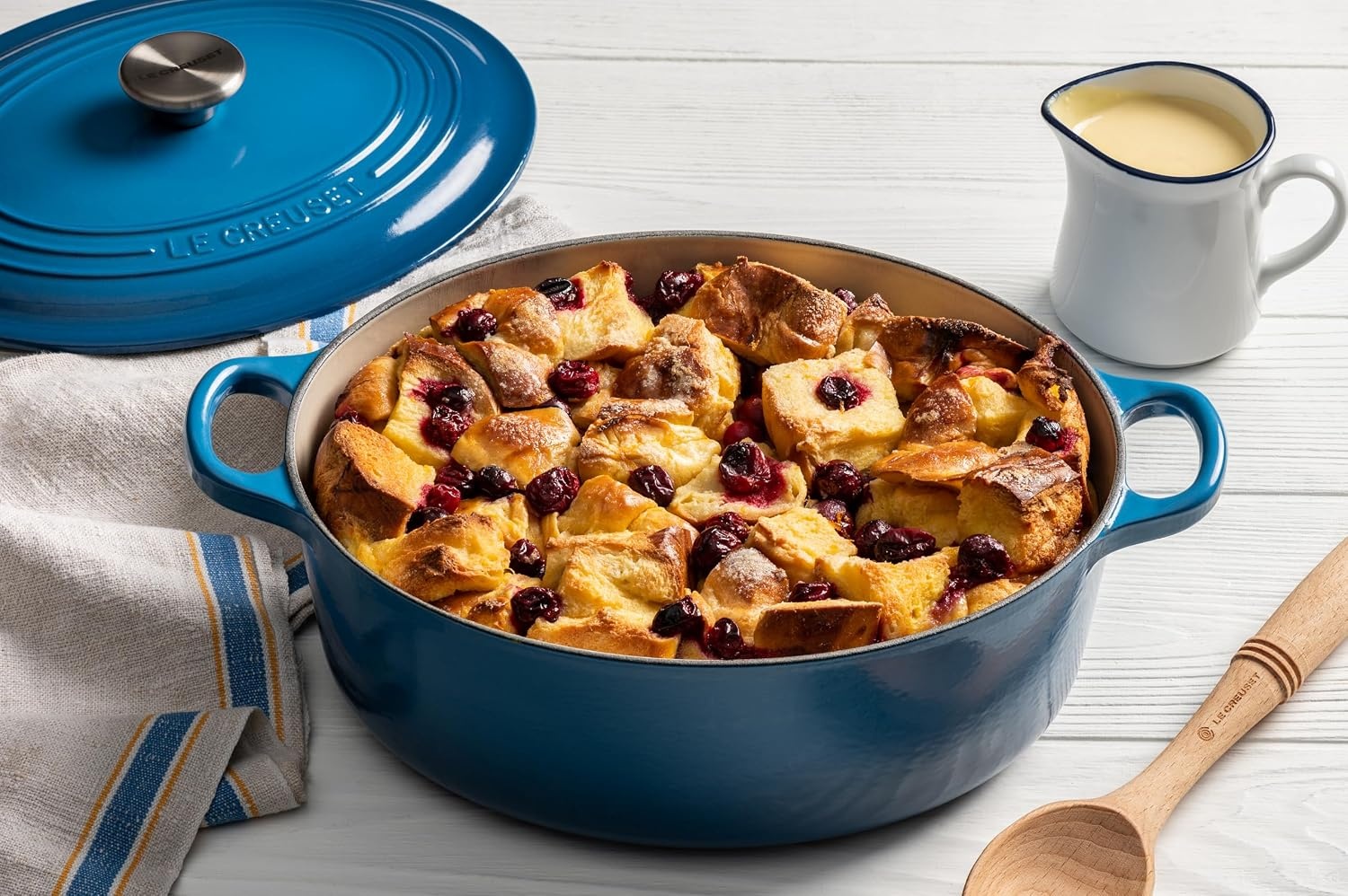 image:imageLe Creuset Enameled Cast Iron Signature Oval Dutch Oven 8 qt WhiteMarseille