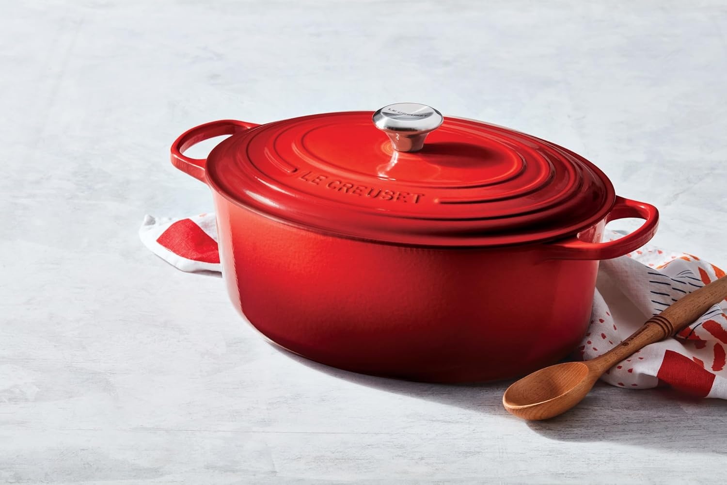 image:imageLe Creuset Enameled Cast Iron Signature Oval Dutch Oven 8 qt WhiteMarseille