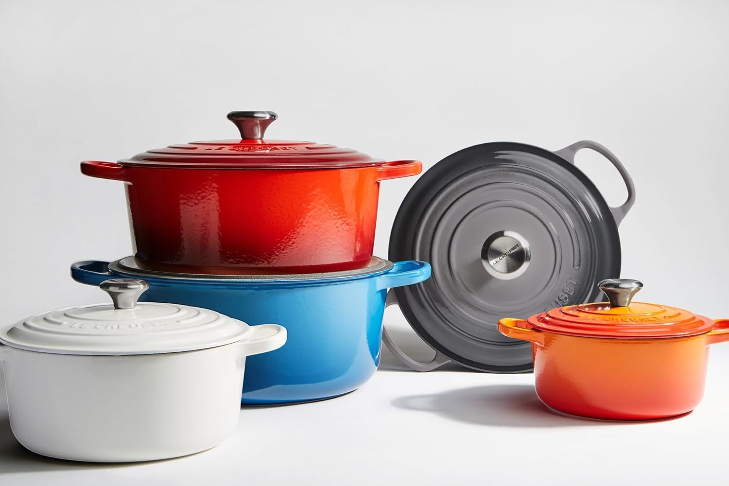 image:imageLe Creuset Enameled Cast Iron Signature Oval Dutch Oven 8 qt WhiteMarseille