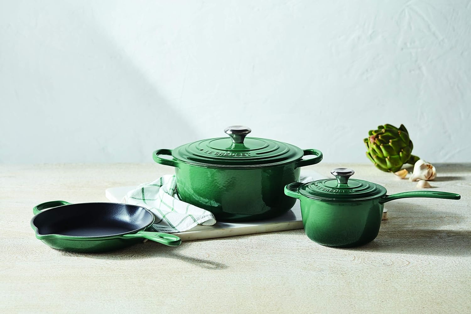 image:imageLe Creuset Enameled Cast Iron Signature Round Dutch Oven 725 qt ArtichautArtichaut