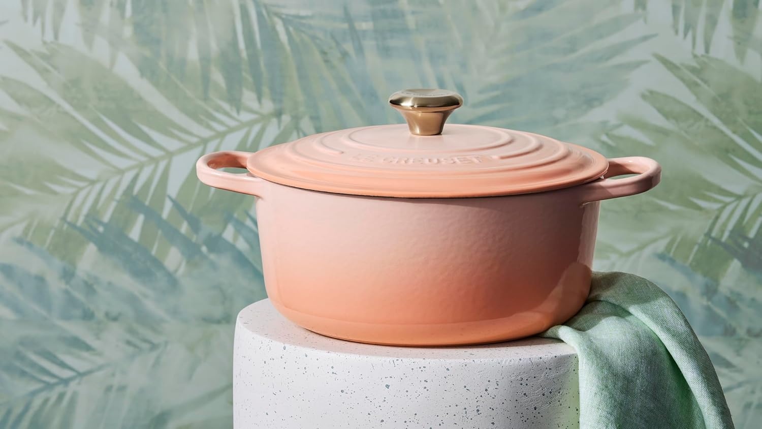 image:imageLe Creuset Enameled Cast Iron Signature Round Dutch Oven 725 qt ArtichautPeche