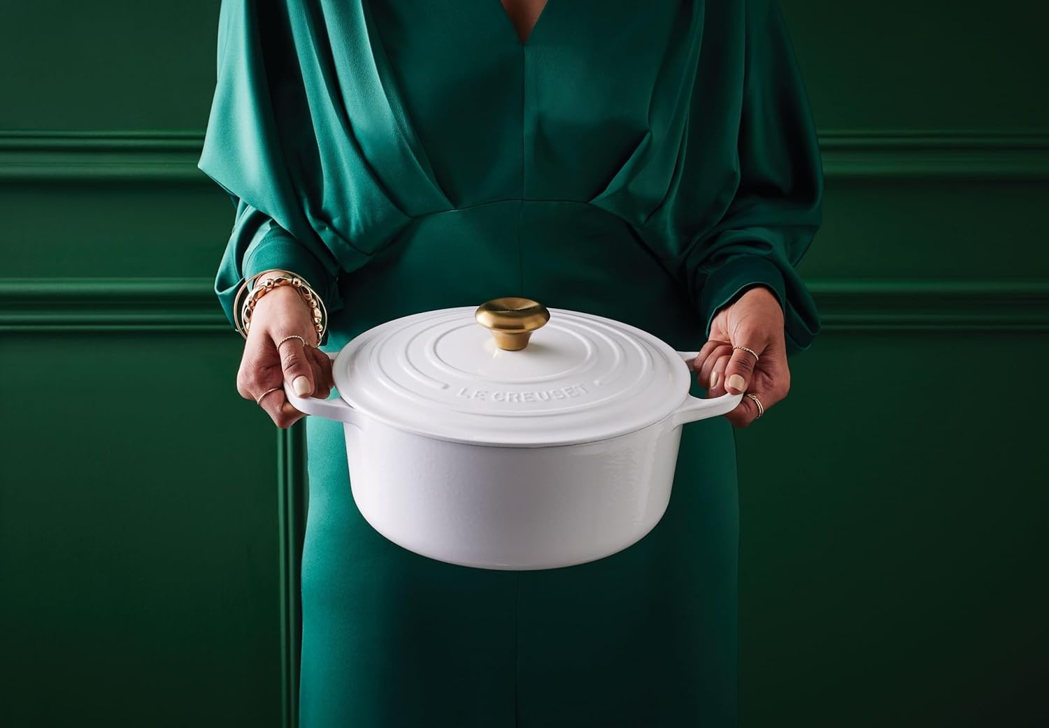image:imageLe Creuset Enameled Cast Iron Signature Round Dutch Oven 725 qt ArtichautWhite