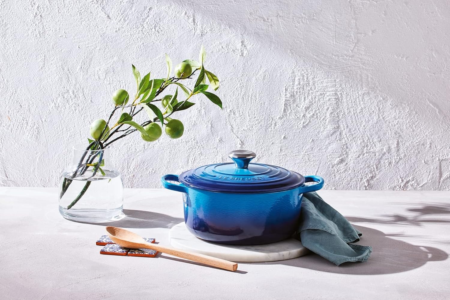 image:imageLe Creuset Signature Enamelled Cast Iron Round Casserole Dish With Lid 24 cm 42 Litre Azure 21177182202430Azure
