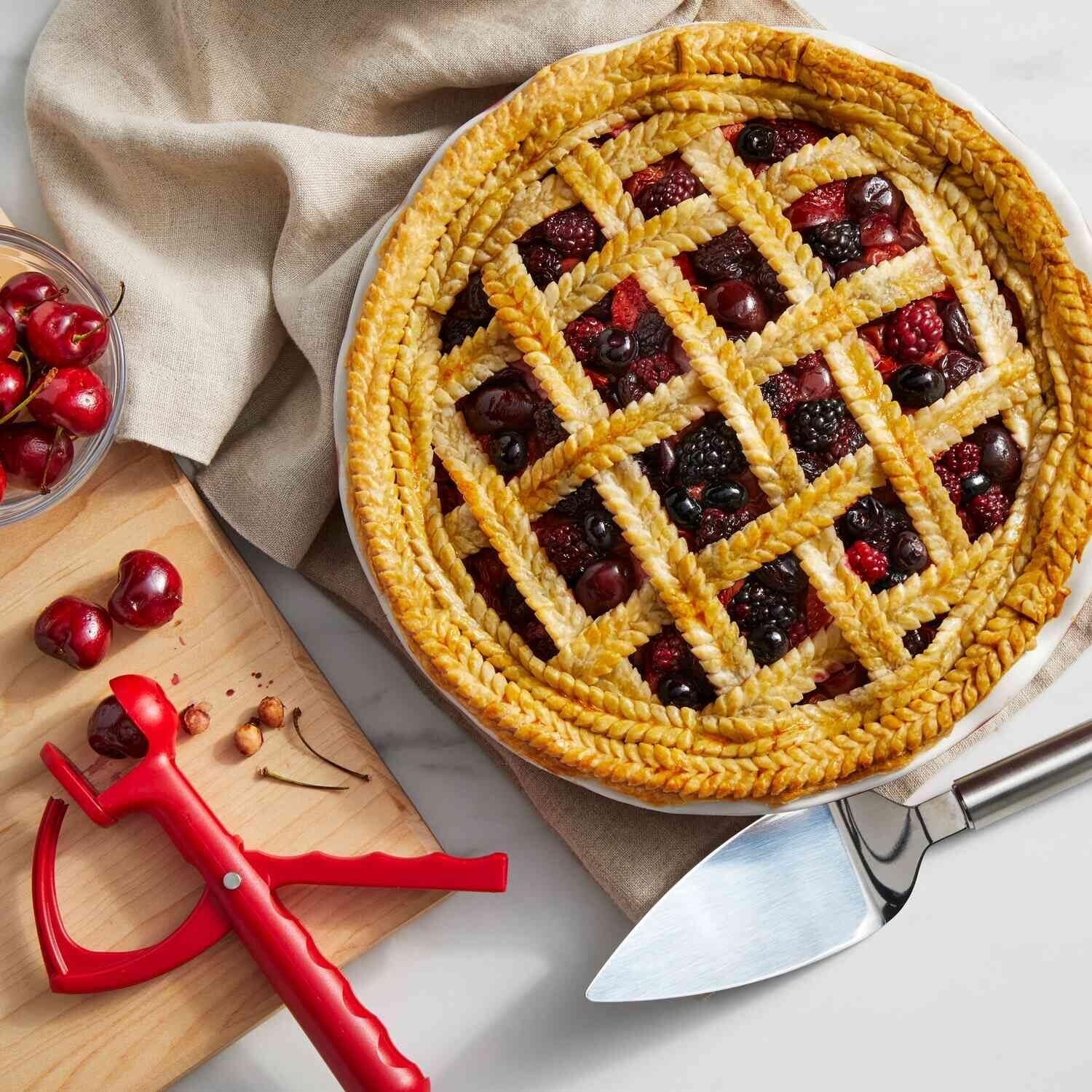image:imageSur La Table Stainless Steel Pie and Cake Server Silver